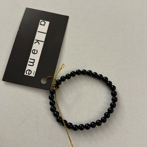 New Alkeme black beaded bracelet B50